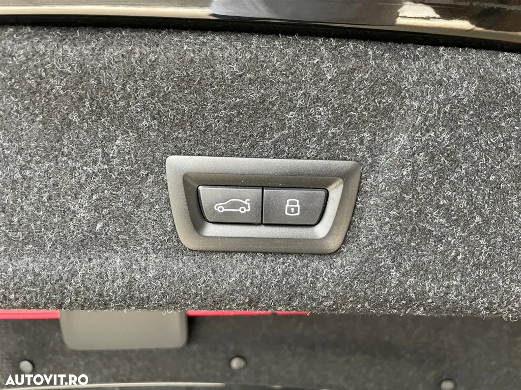 BMW Seria 3 330i xDrive AT - 23