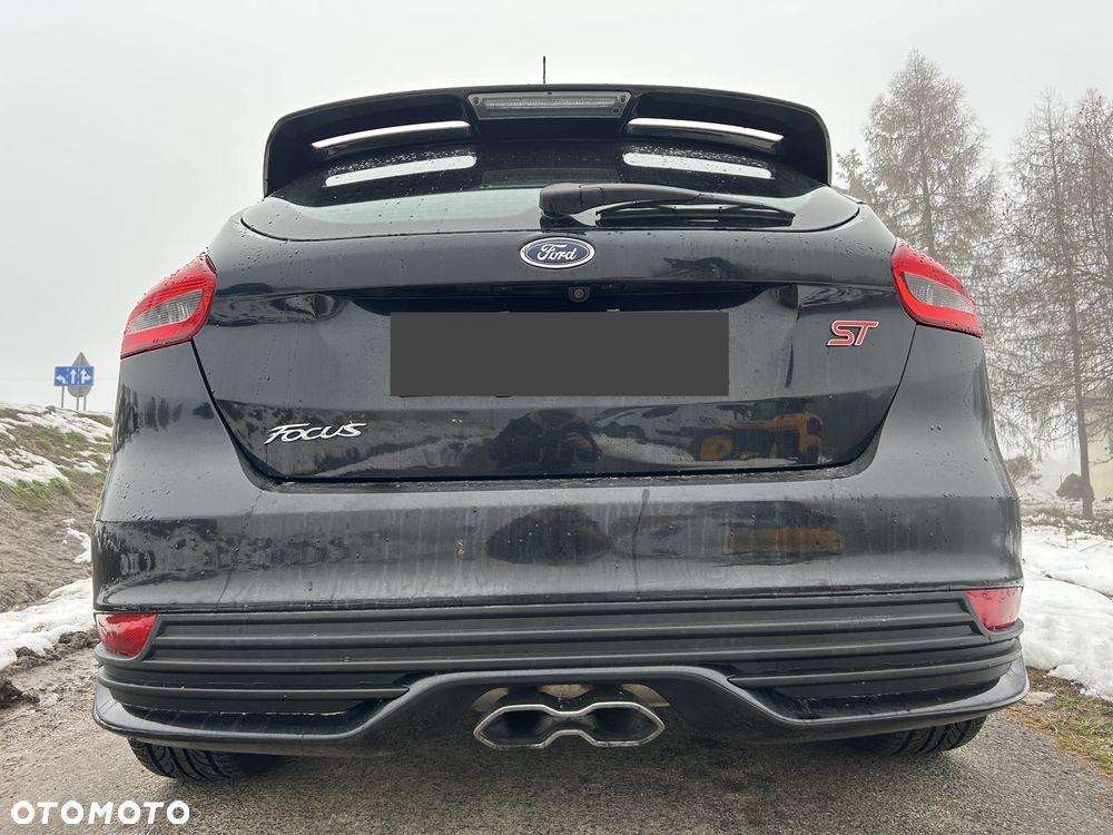 Ford Focus 2.0 EcoBoost ST - 12