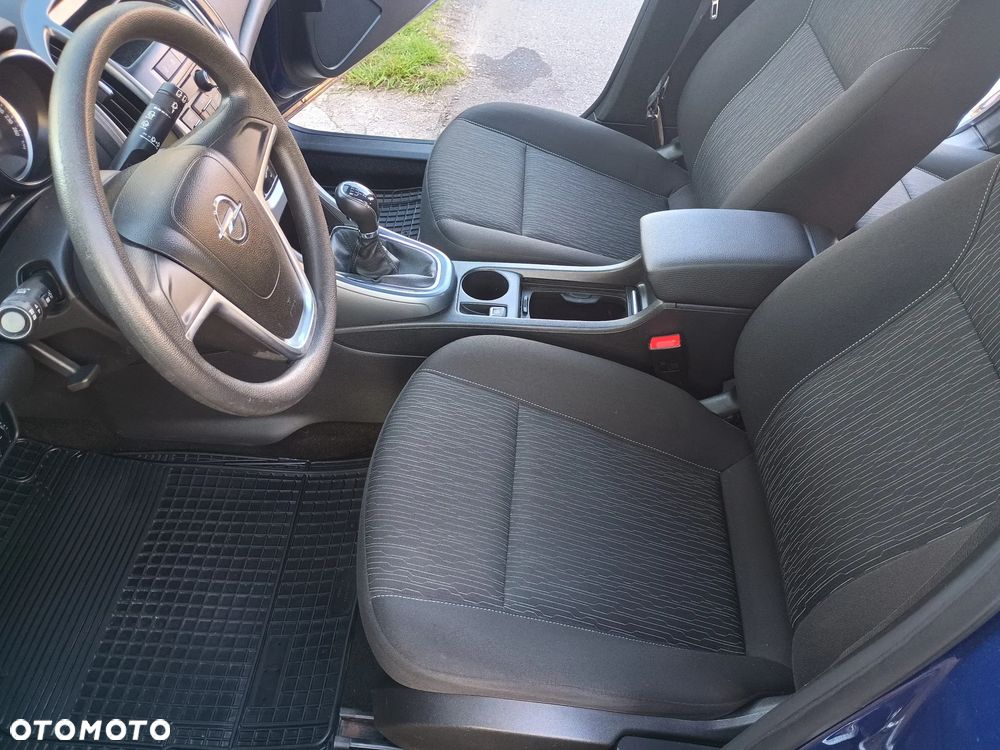 Opel Astra 1.4 ecoFLEX - 19