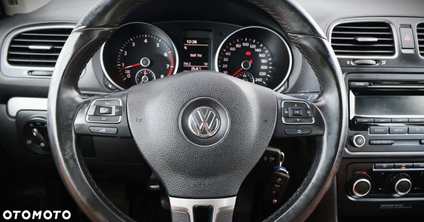 Volkswagen Golf - 19