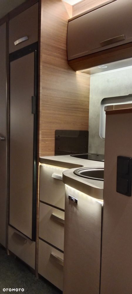 KNAUS LIVE WAVE 700MEG - 16