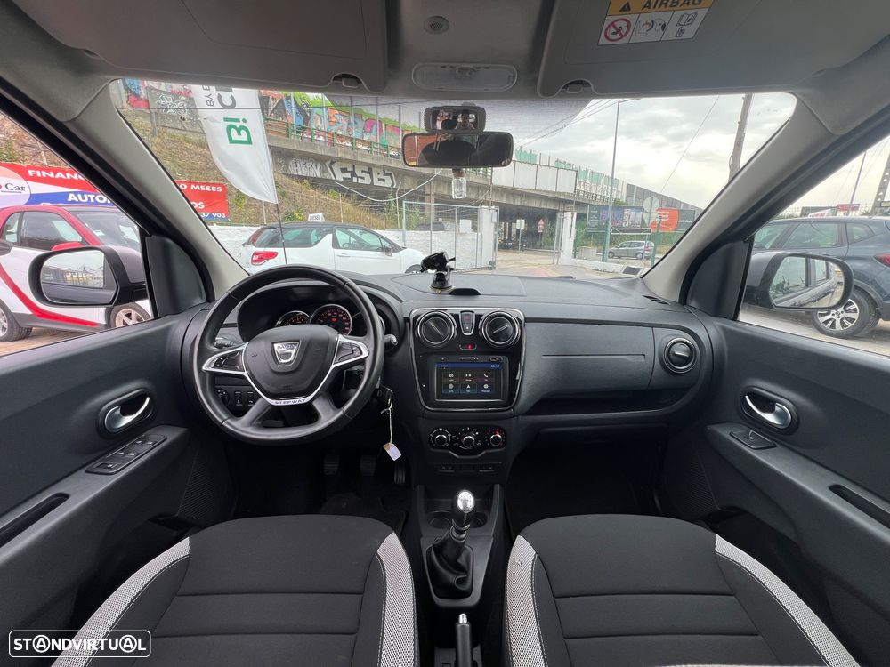 Dacia Lodgy 1.5 Blue dCi Stepway 7L - 16