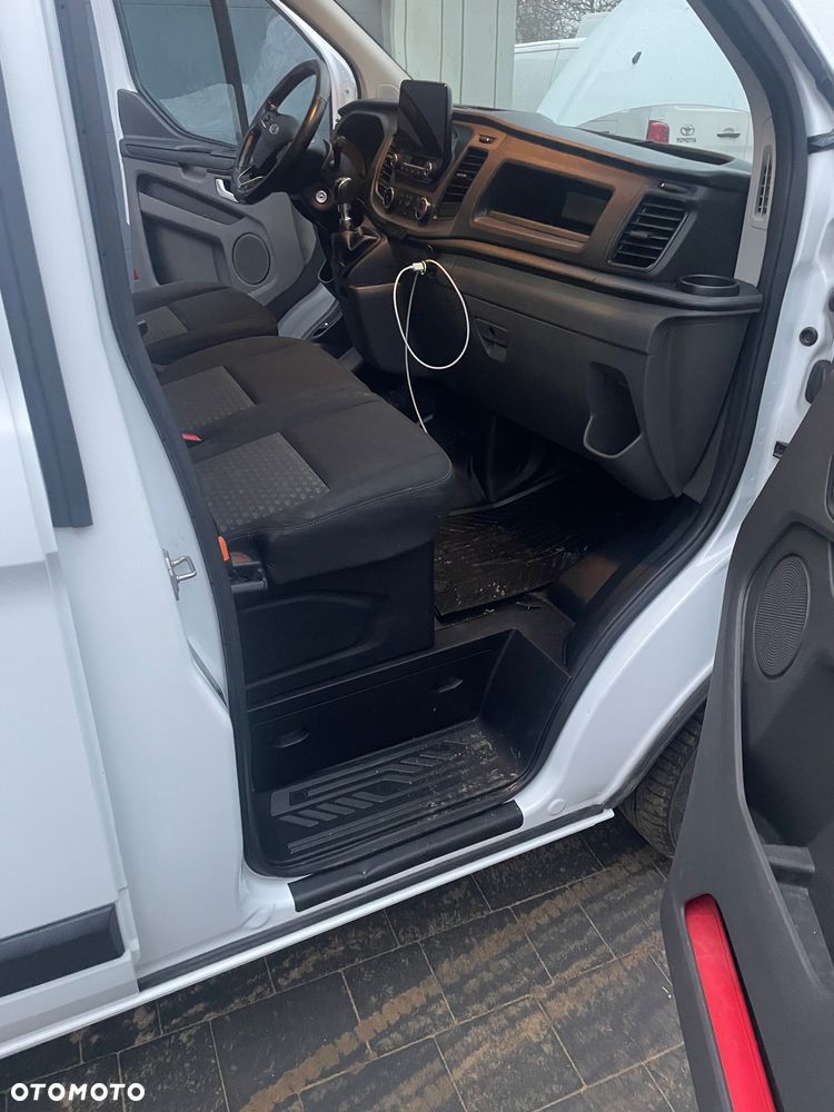 Ford Transit custom - 23