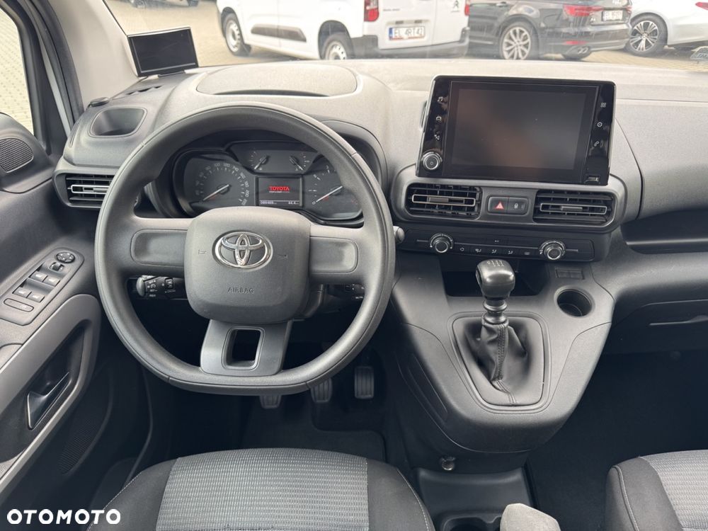 Toyota Proace City Verso Long 1.2 D-4T Business - 24