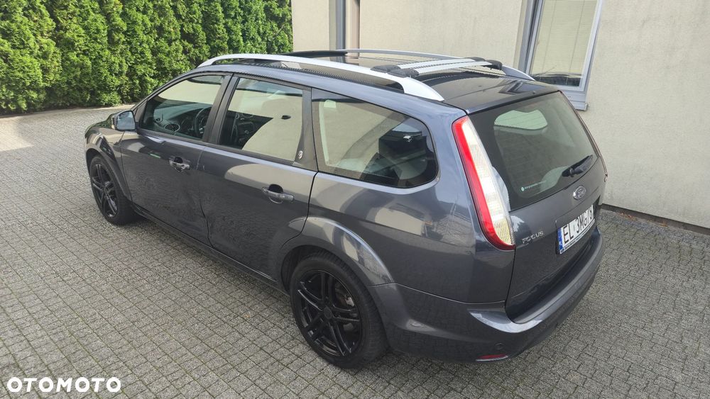 Ford Focus 2.0 TDCi Ghia - 8