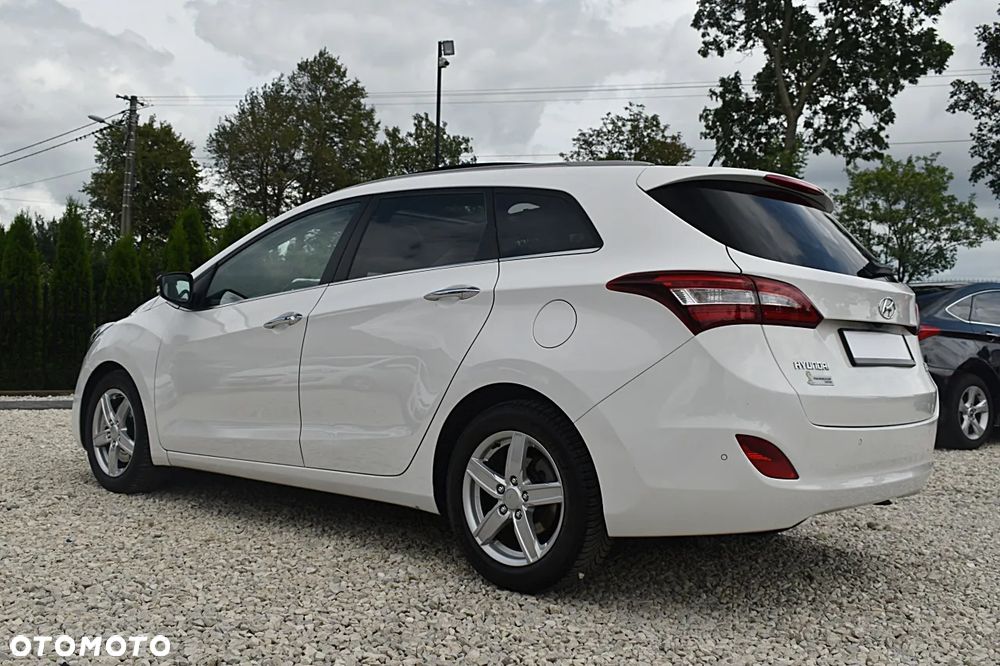Hyundai i30 1.6 D Premium - 6