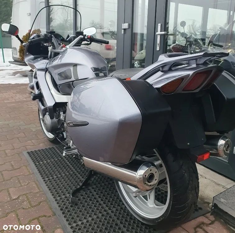 Yamaha FJR - 3
