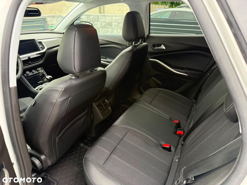 Opel Grandland 1.2 DI Business Edition - 17