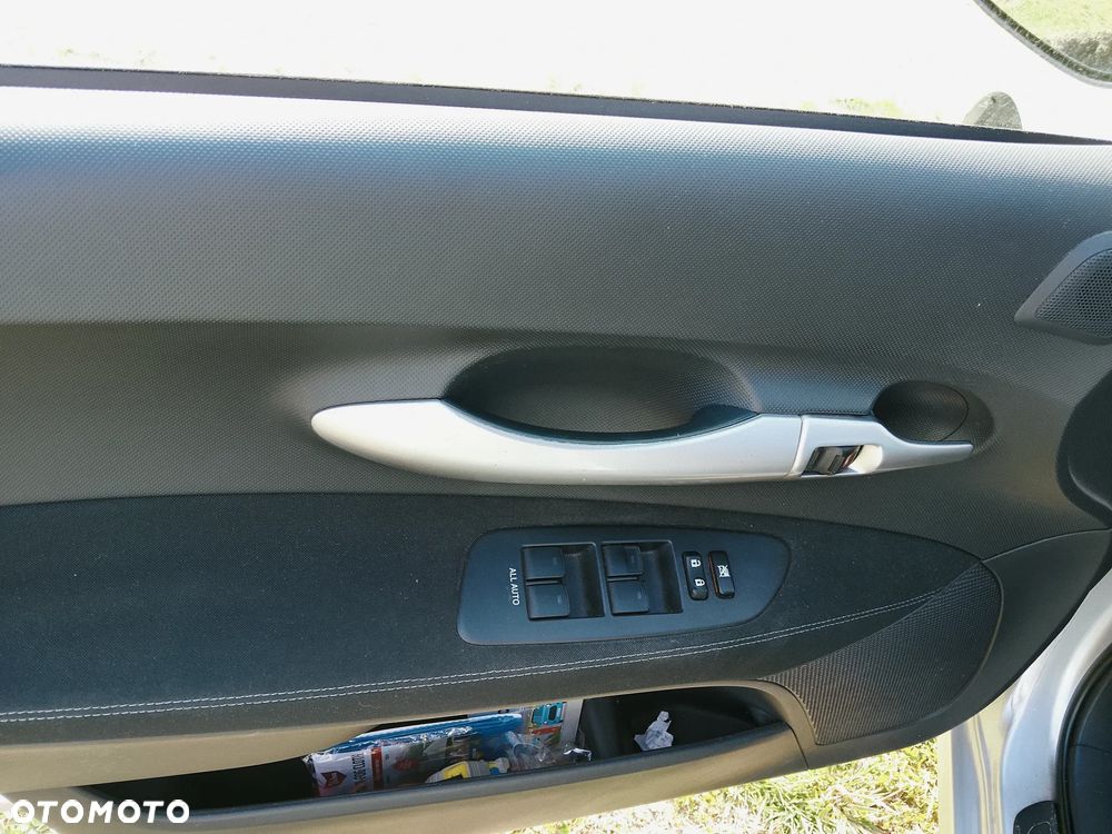 Toyota Auris - 8