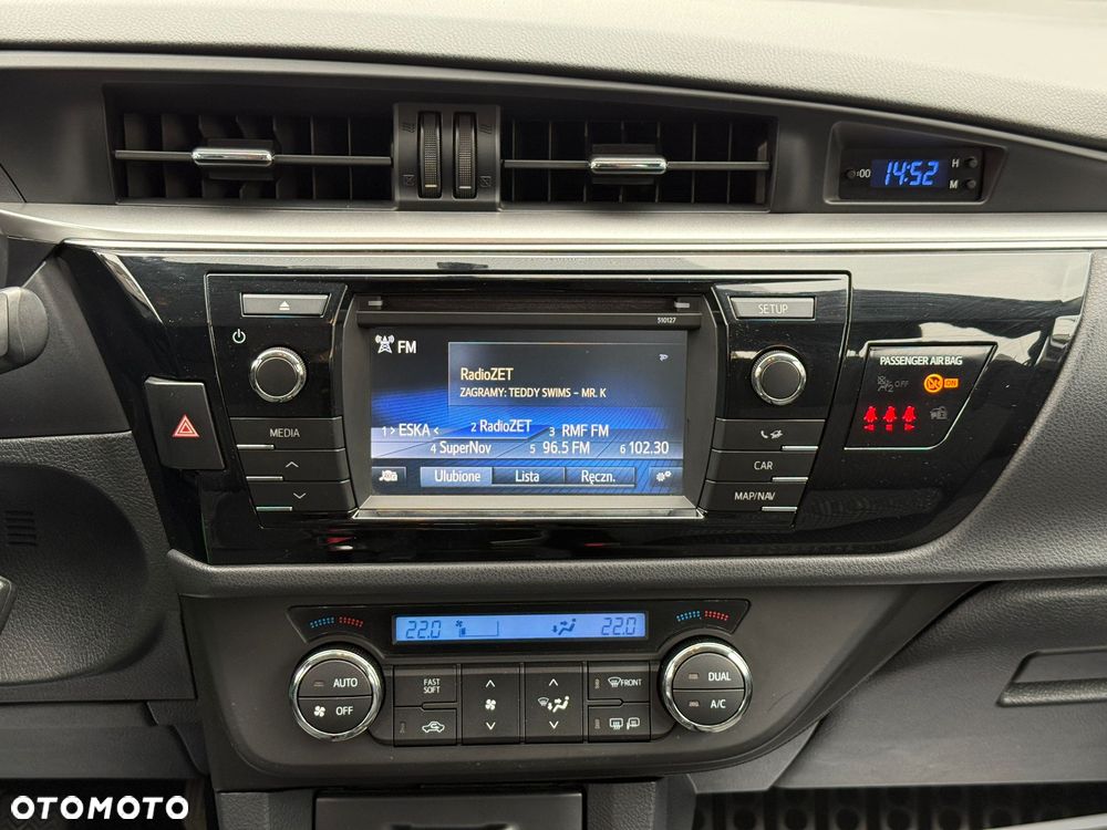 Toyota Corolla 1.6 Premium - 16