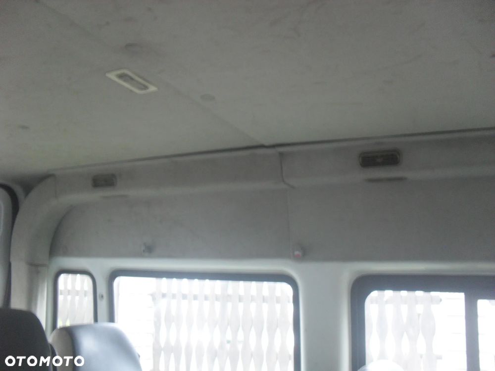 Ford Transit - 10