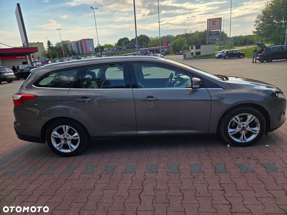 Ford Focus 1.6 TI-VCT Champions Edition - 6