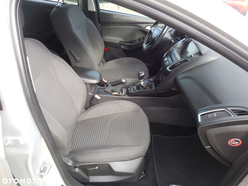 Ford Focus - 9