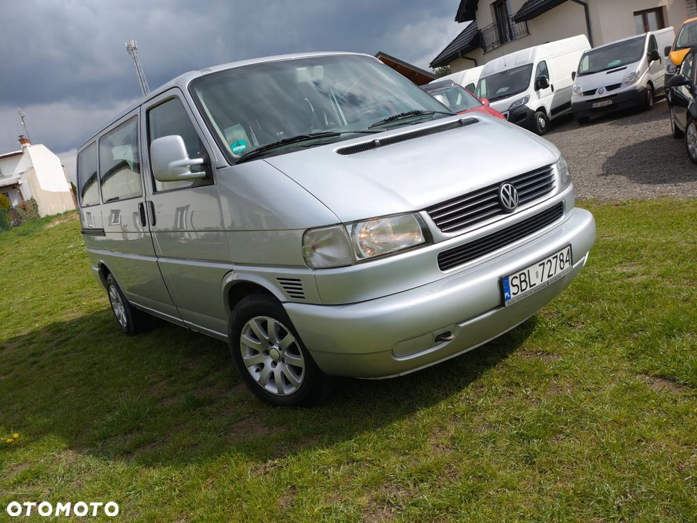 Volkswagen Multivan - 10