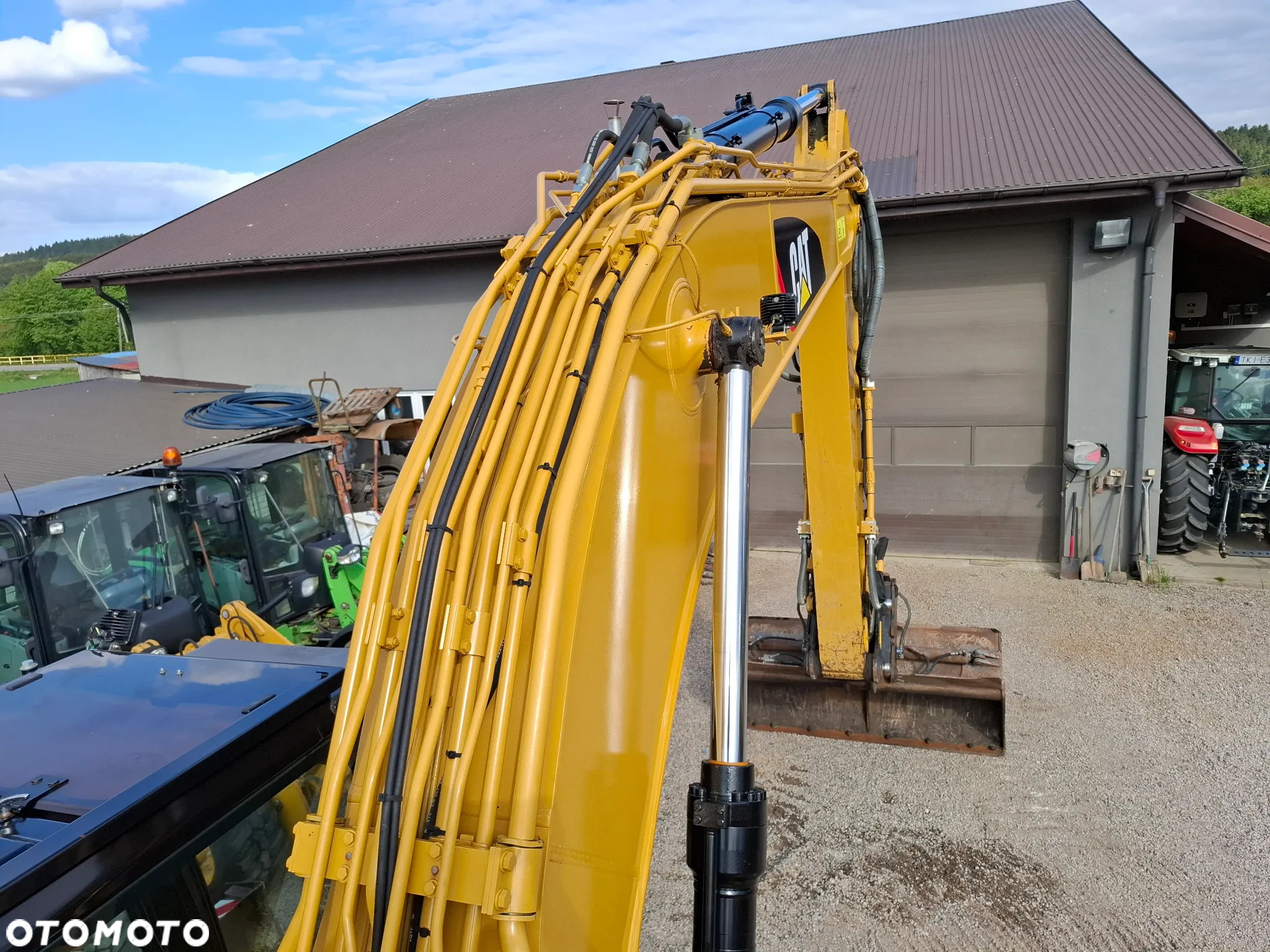 Caterpillar CAT 323 FL - 13