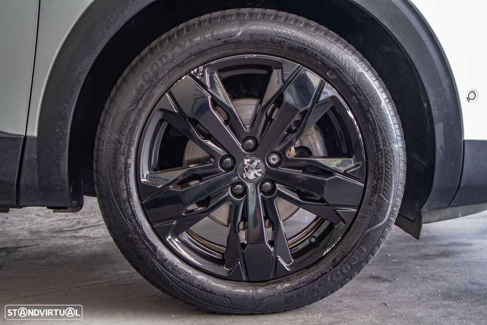 Peugeot 3008 1.5 BlueHDi GT EAT8 - 17