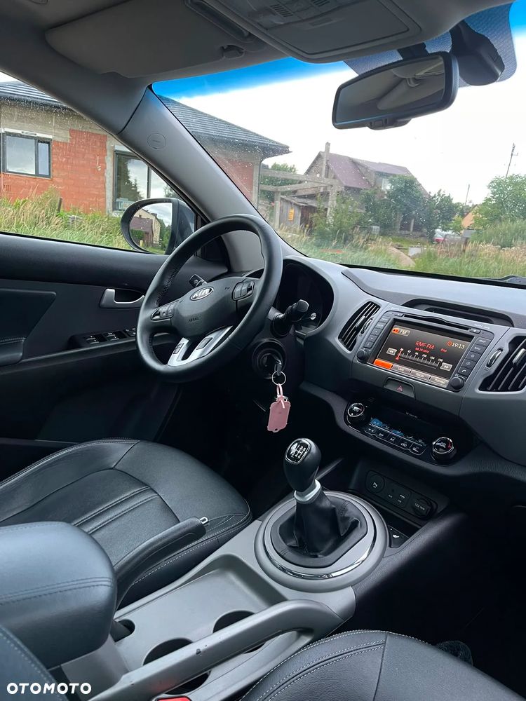 Kia Sportage 1.7 CRDI 2WD Dream-Team Edition - 11