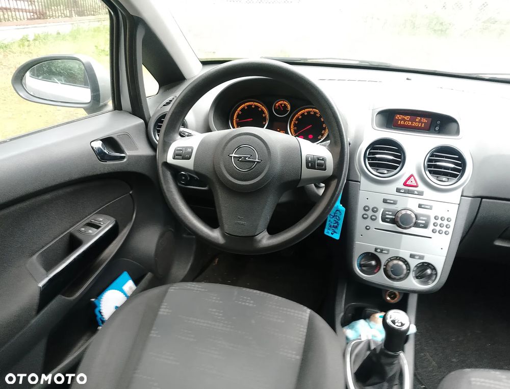 Opel Corsa 1.2 16V Edition - 16