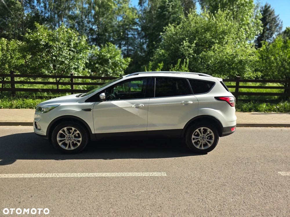 Ford Kuga 1.5 EcoBoost 2x4 Titanium - 18