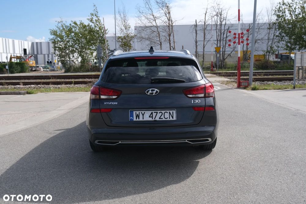 Hyundai i30 1.5 DPI Modern - 4