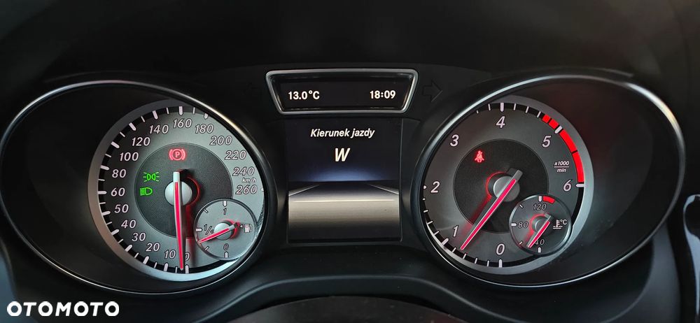 Mercedes-Benz CLA 200 CDI AMG Line - 19