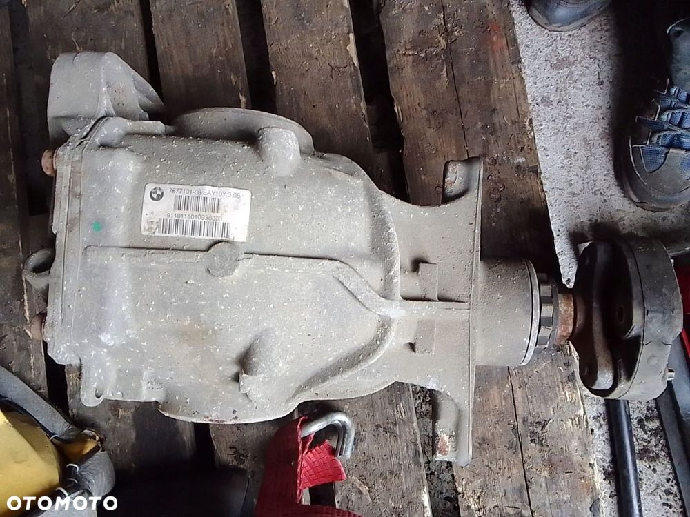 BMW F10 F07 F12 535i 550i MOST DYFER TYLNY TYŁ 3.08 7577101 - 1