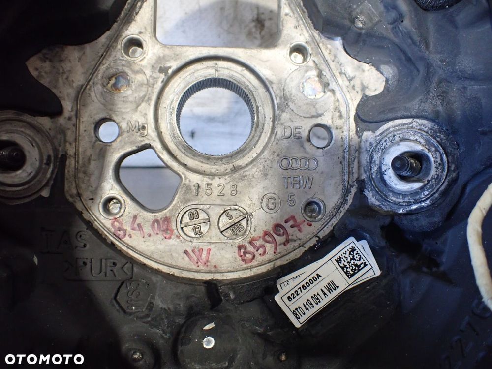 KIEROWNICA AUDI A4 B8 2.0 - 2