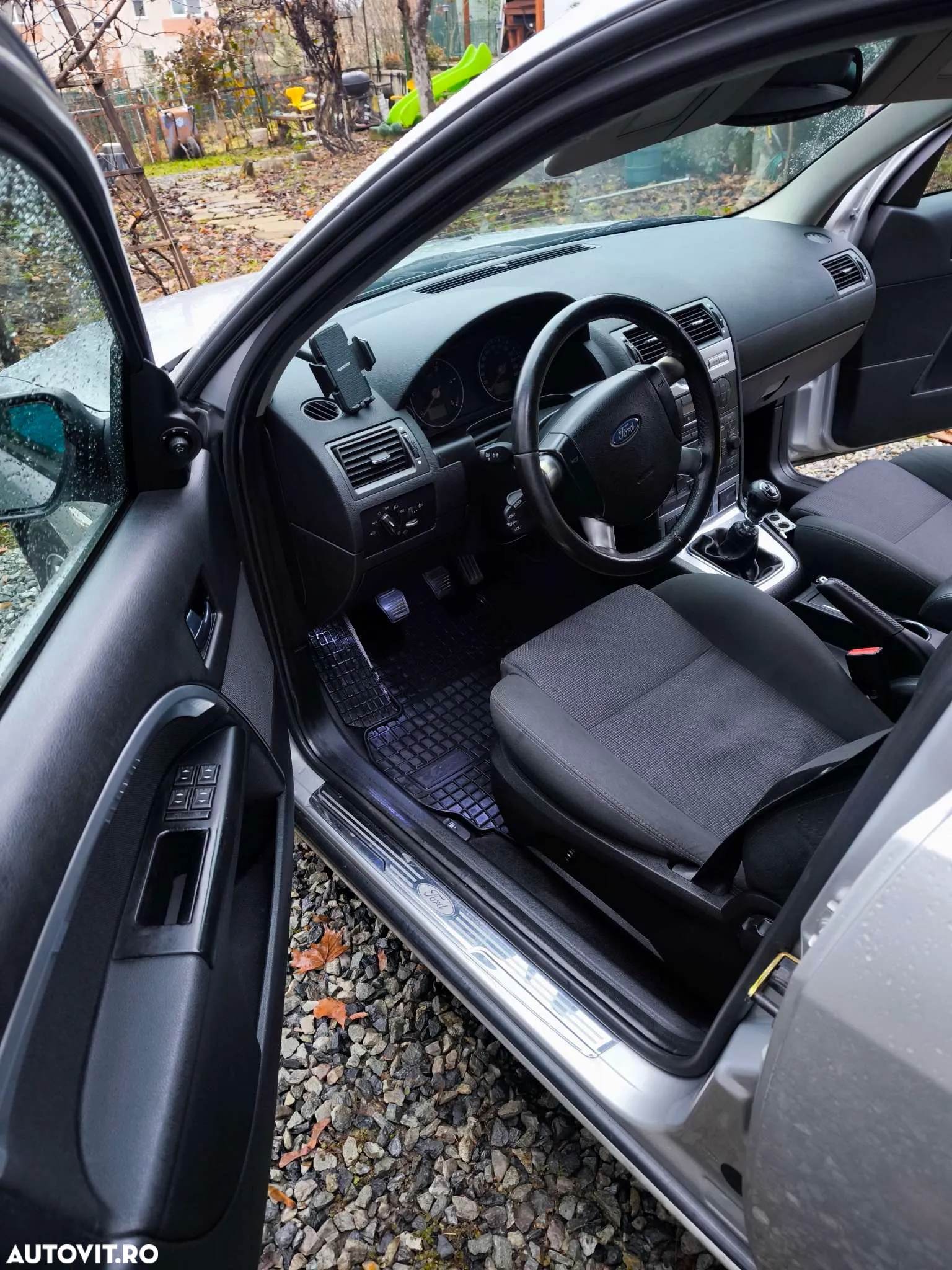 Ford Mondeo Wagon 2.0TDCi Ambiente - 15