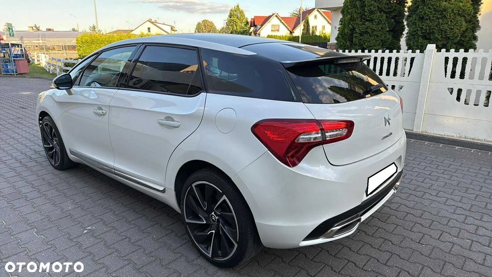 Citroën DS5 2.0 HDi SportChic - 2