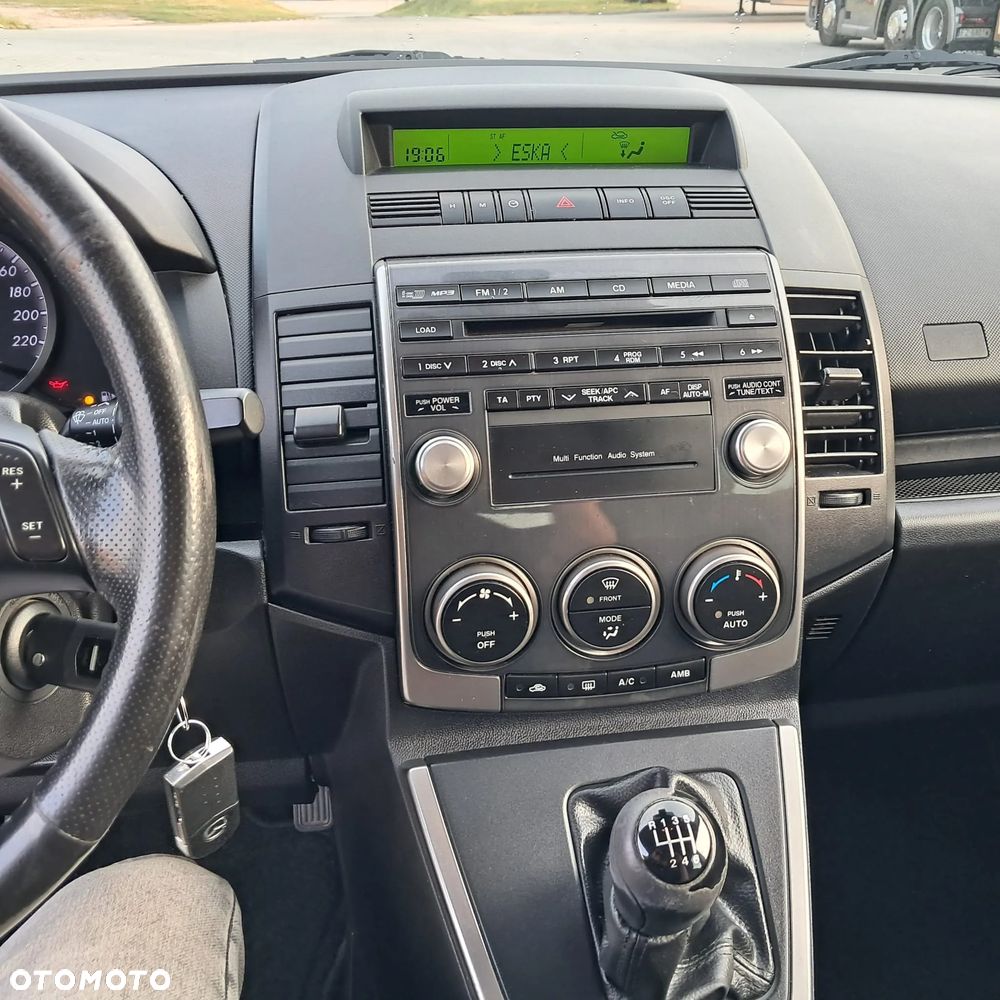 Mazda 5 - 10