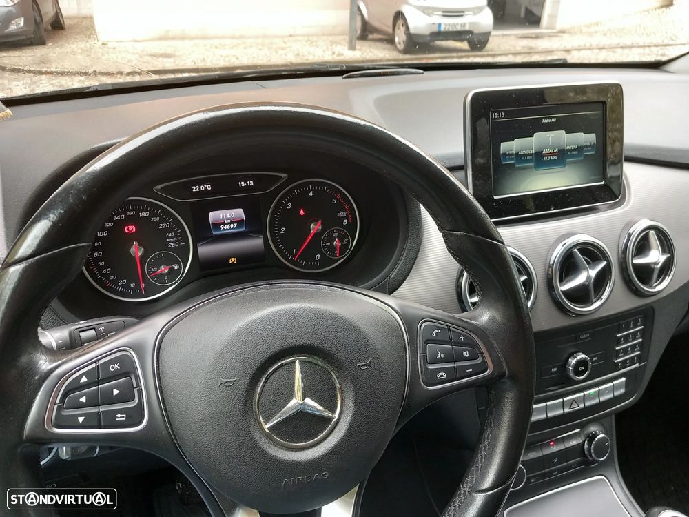 Mercedes-Benz B 180 d Urban - 10