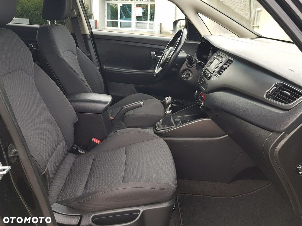 Kia Carens 1.7 CRDi Vision - 17
