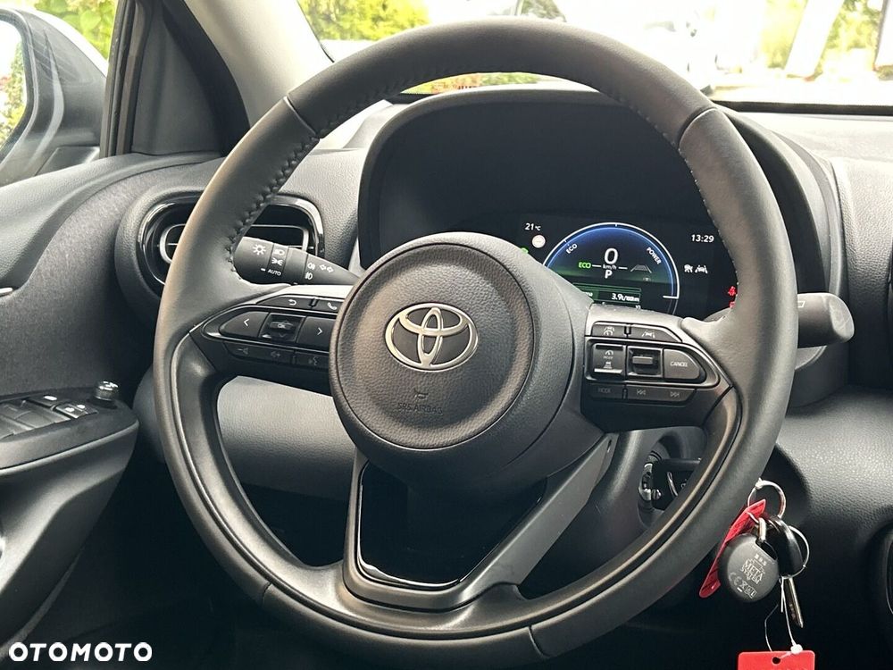 Toyota Yaris Hybrid 1.5 Style - 13