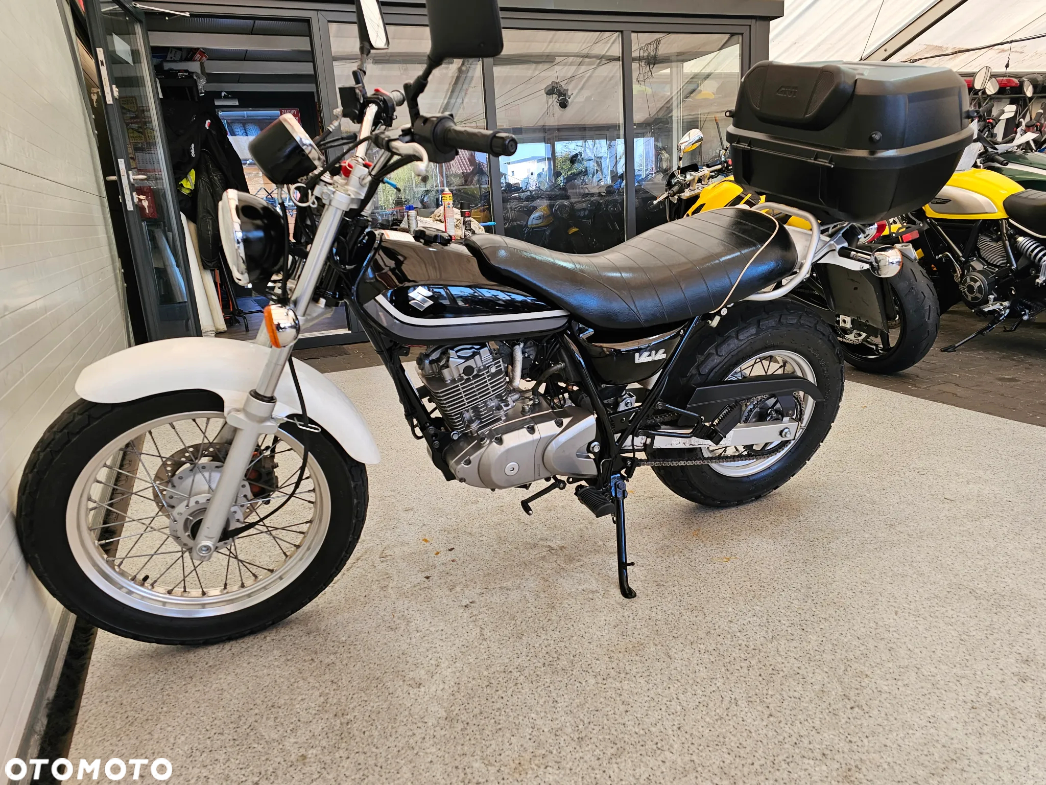 Suzuki RV - 22