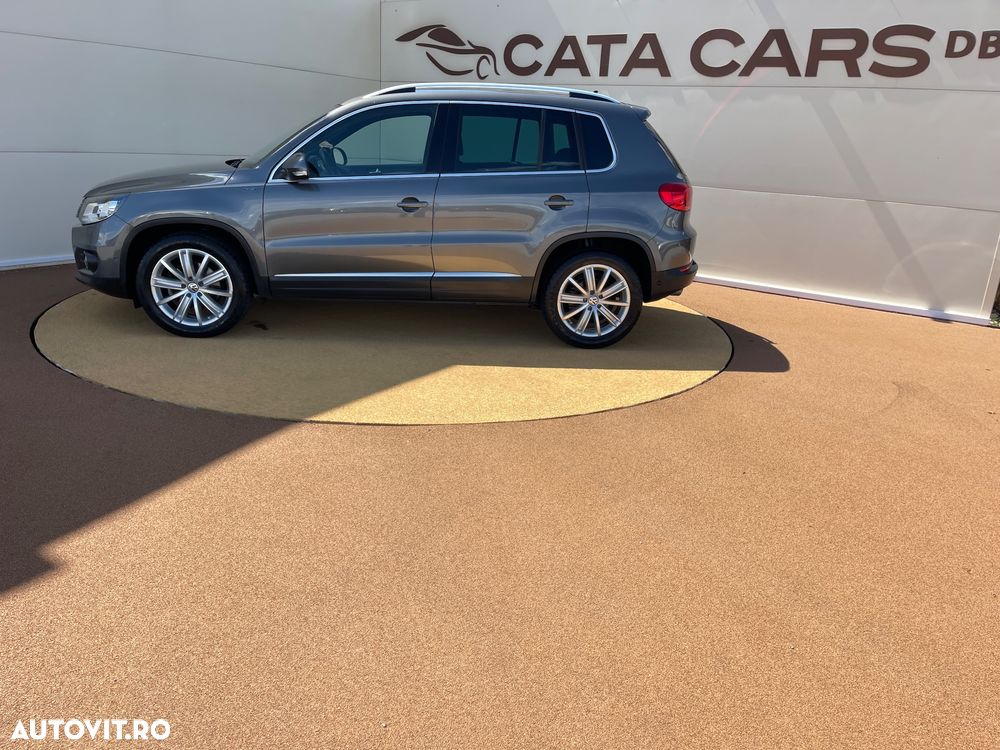 Volkswagen Tiguan 2.0 TDI SCR BlueMotion Technology Lounge Sport & Style - 6