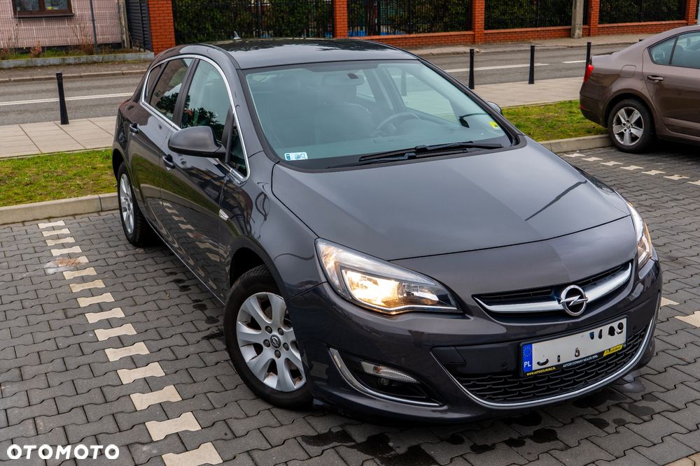 Opel Astra 1.7 CDTI Cosmo - 3