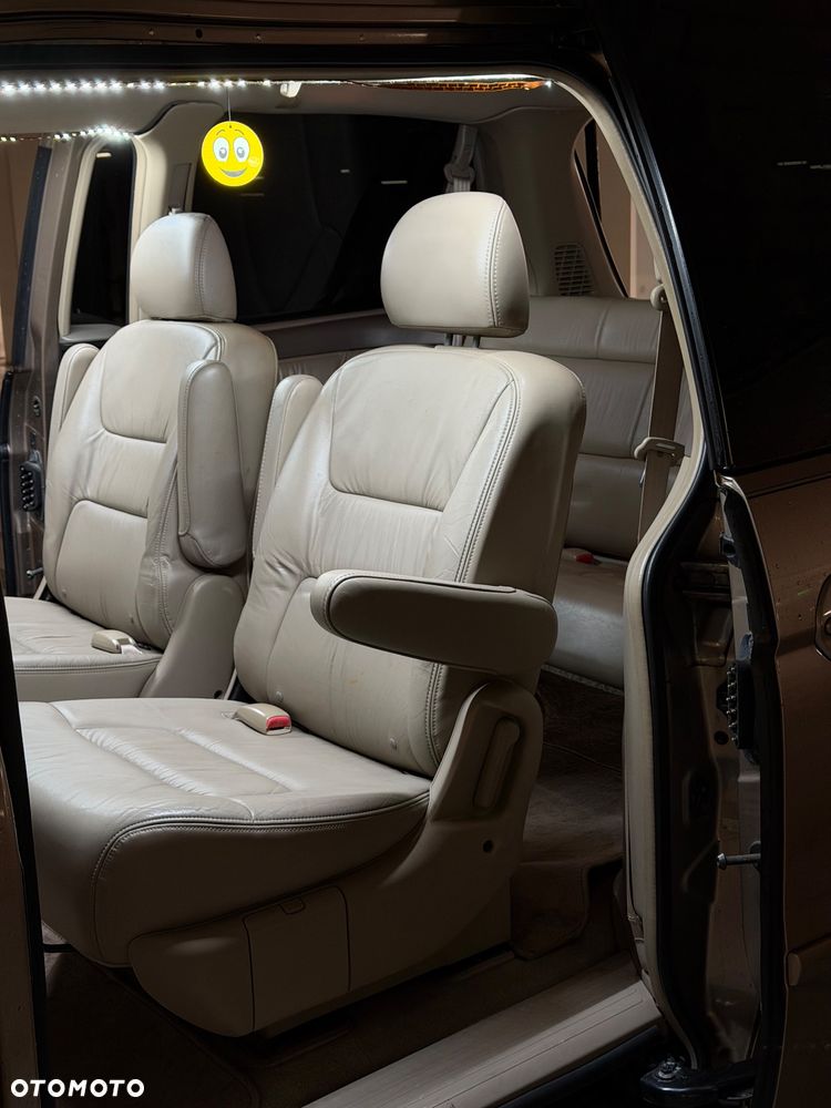 Honda Odyssey 3.5 LX - 10