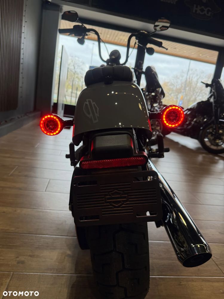 Harley-Davidson Softail Street Bob - 15