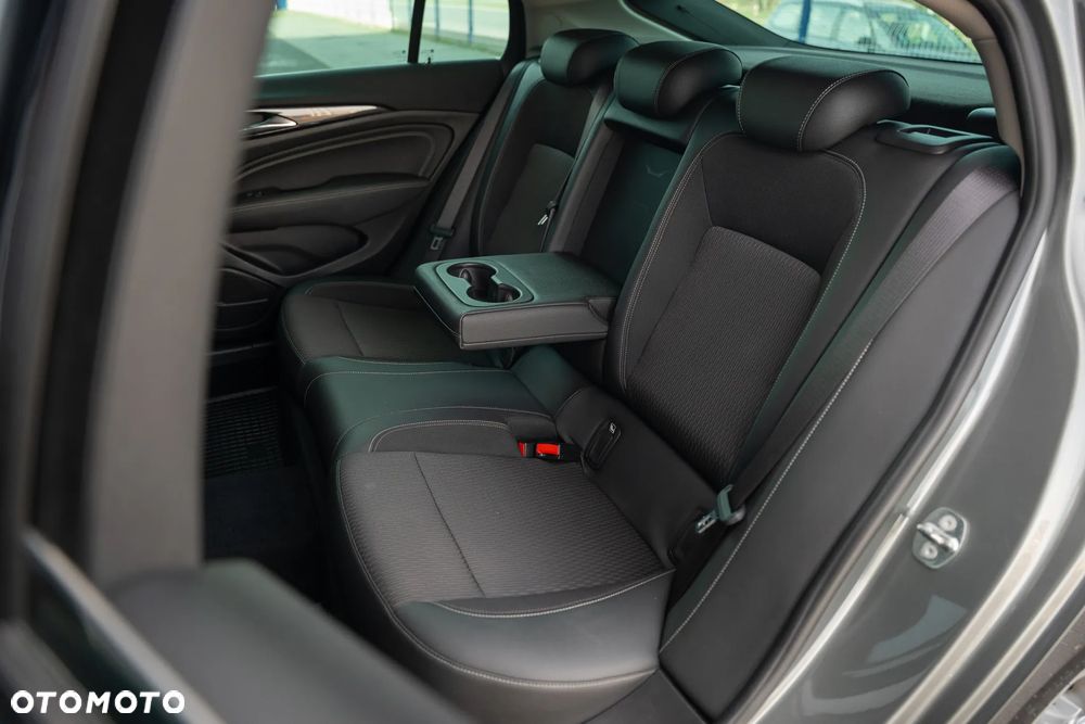 Opel Insignia 1.6 ECOTEC DI Turbo ecoFLEX Start/Stop Sport - 35