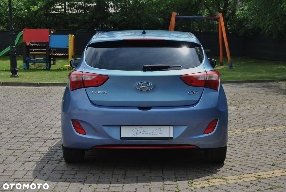 Hyundai i30 1.4 Select - 17