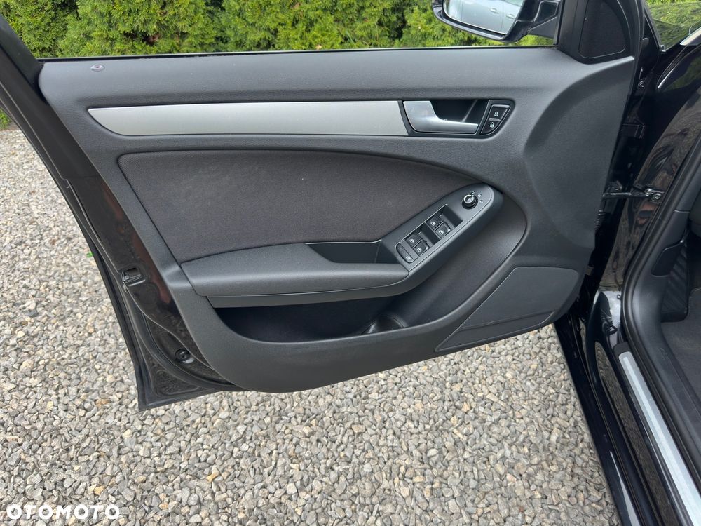 Audi A4 Avant 2.0 TDI DPF Ambition - 29