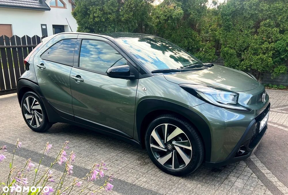 Toyota Aygo X 1.0 VVT-i Executive CVT - 4