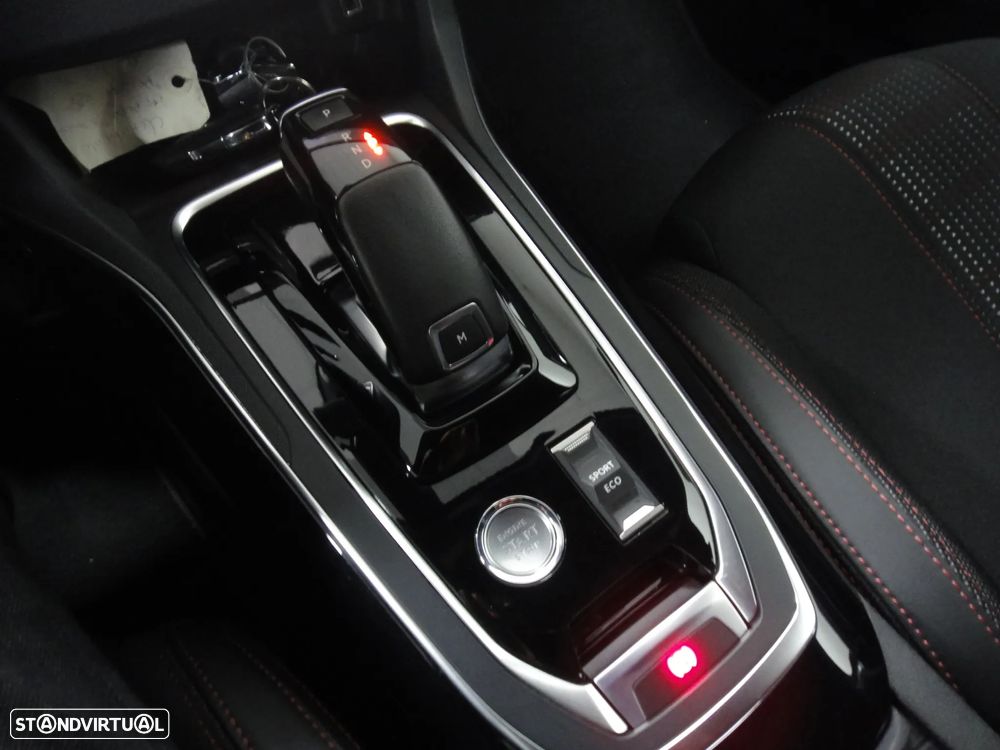 Peugeot 308 PureTech 130 GPF EAT8 Stop & Start GT Pack - 26