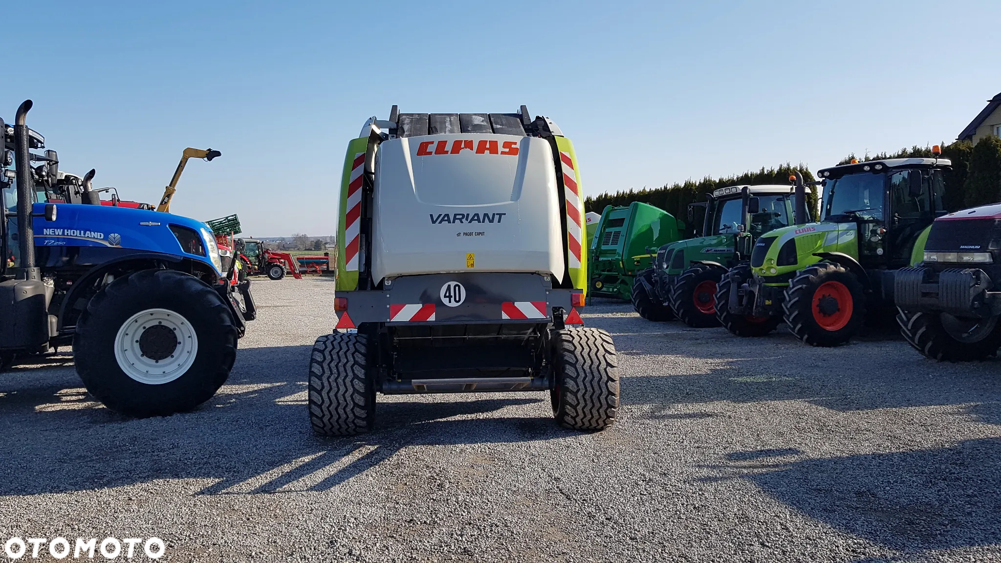 Claas VARIANT 380 - 21