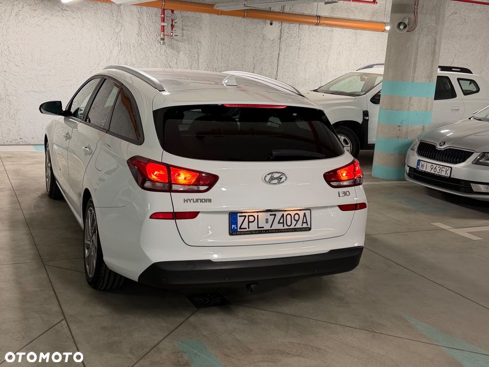 Hyundai i30 1.4 T-GDI GO Plus - 14