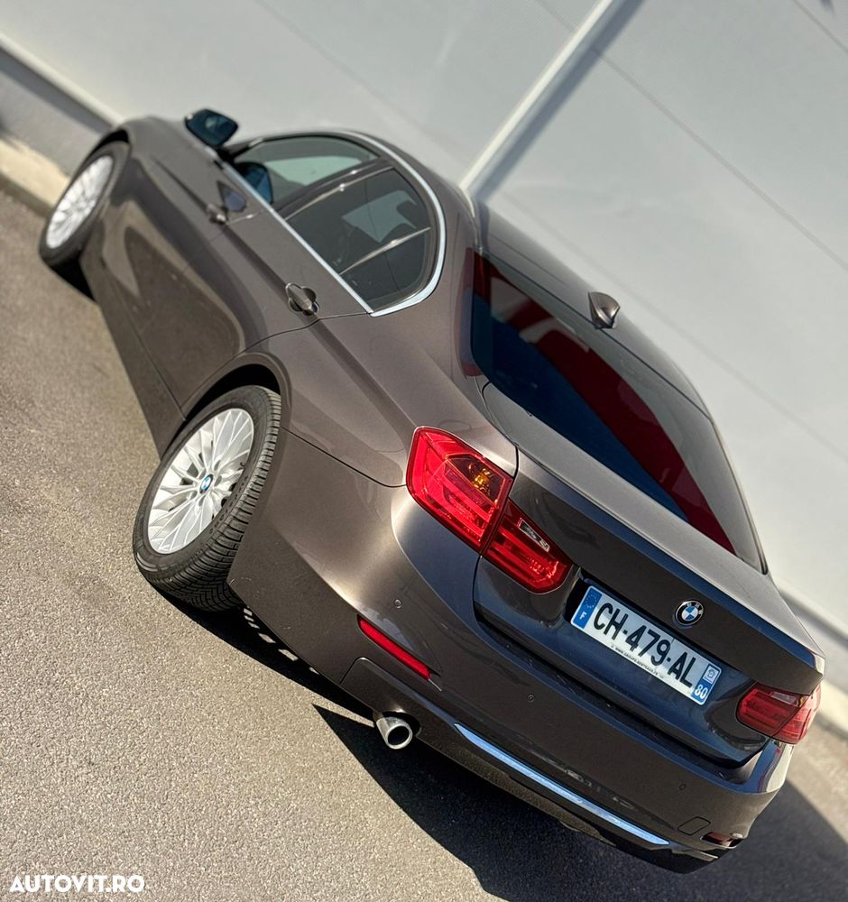 BMW Seria 3 320d - 23