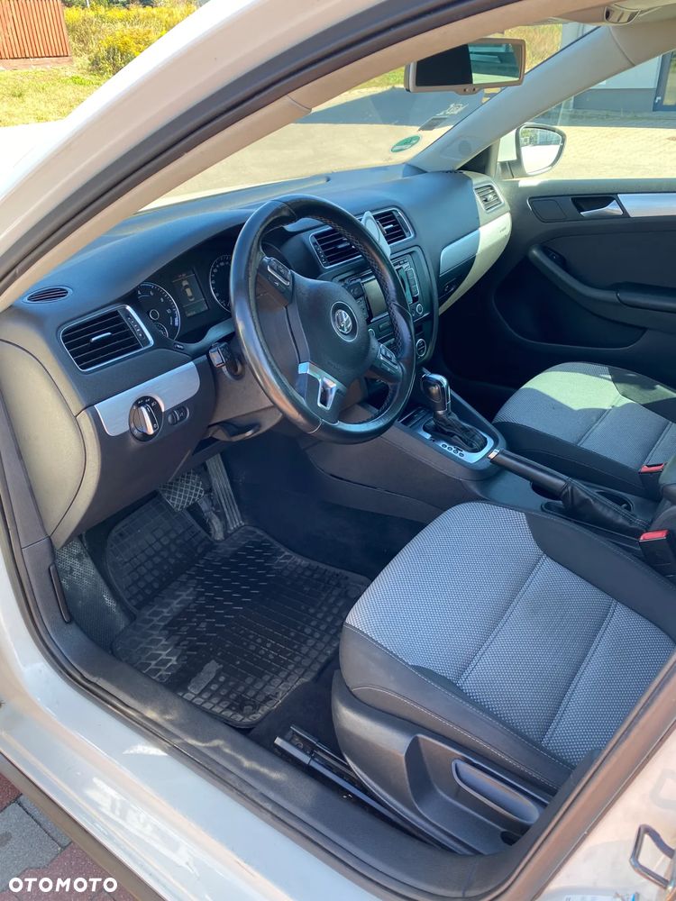 Volkswagen Jetta 1.4 TSI BMT Highline DSG - 13