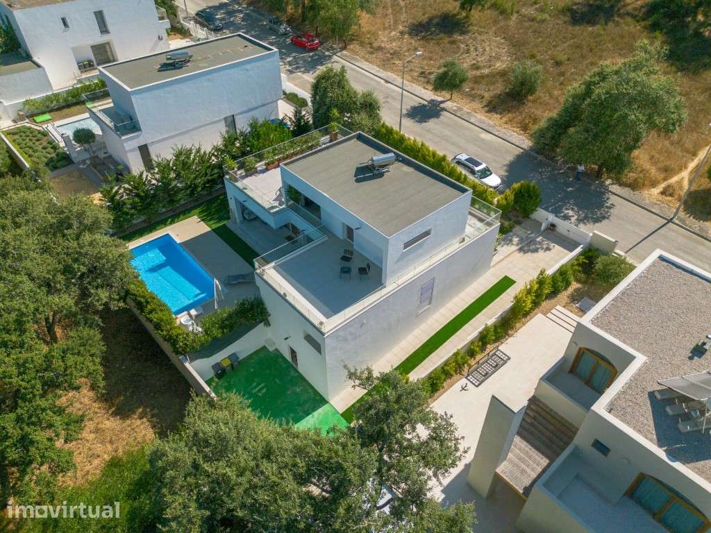 Moradia nova de luxo com piscina no Alto das Vinhas, Sesimbra. V3+1... - Grande imagem: 5/43