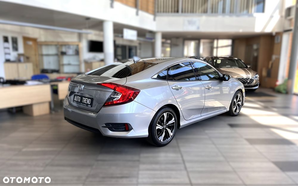 Honda Civic 1.5 i-VTEC Turbo CVT Sport Plus - 6