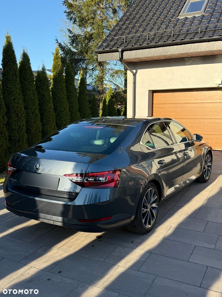 Skoda Superb 2.0 TDI 4x4 L&K DSG - 13